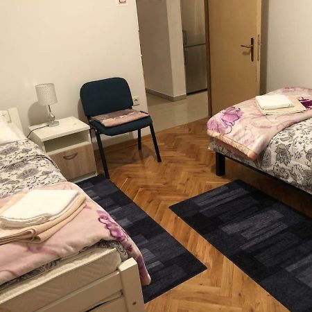 Apartment Dada Бьеловар Экстерьер фото